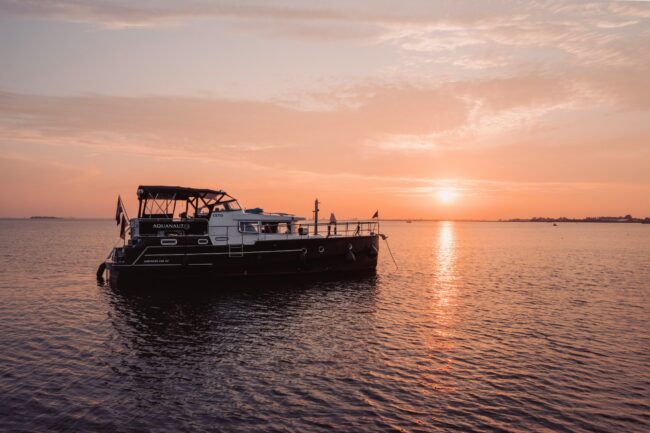 hoch3media-EbSTisFu2Yk-unsplash